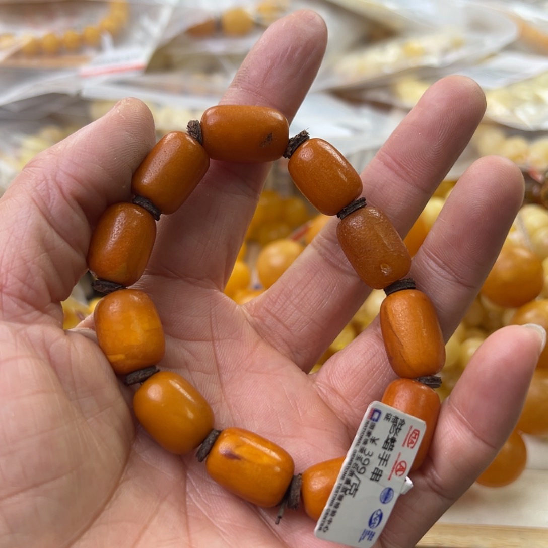 琥珀珠宝奇石未镶嵌