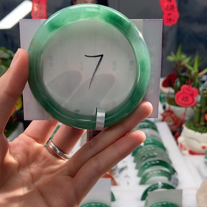 石英质玉手镯未镶嵌天然A货非洲翠手镯