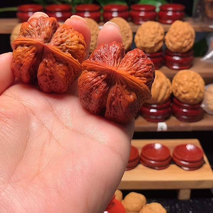 吊坠桃核七彩连体蝴蝶43尺寸