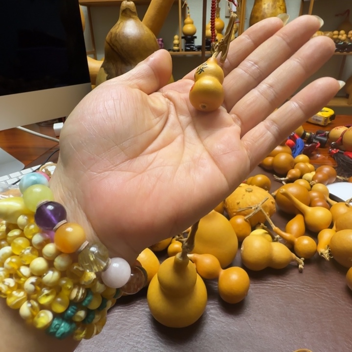 张***正精品店里卖得比较便宜