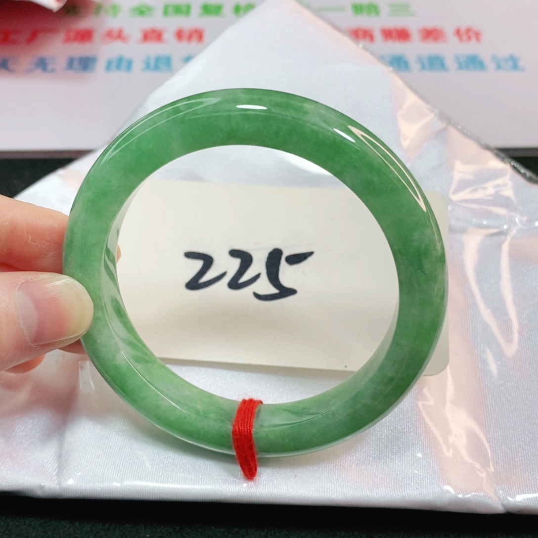 翡翠手镯未镶嵌545554555455