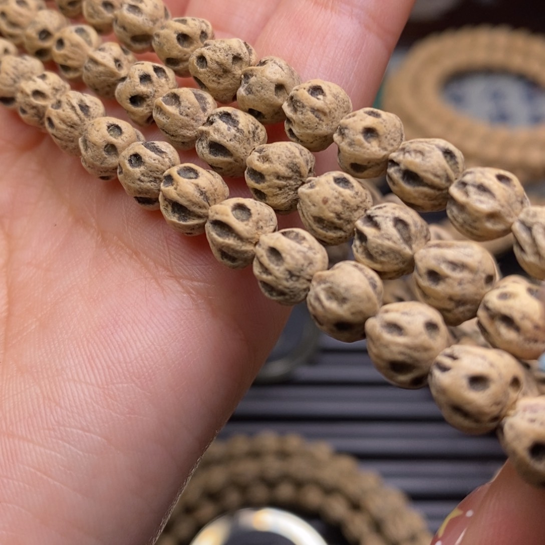 柏香籽/百香籽吊坠空***郎