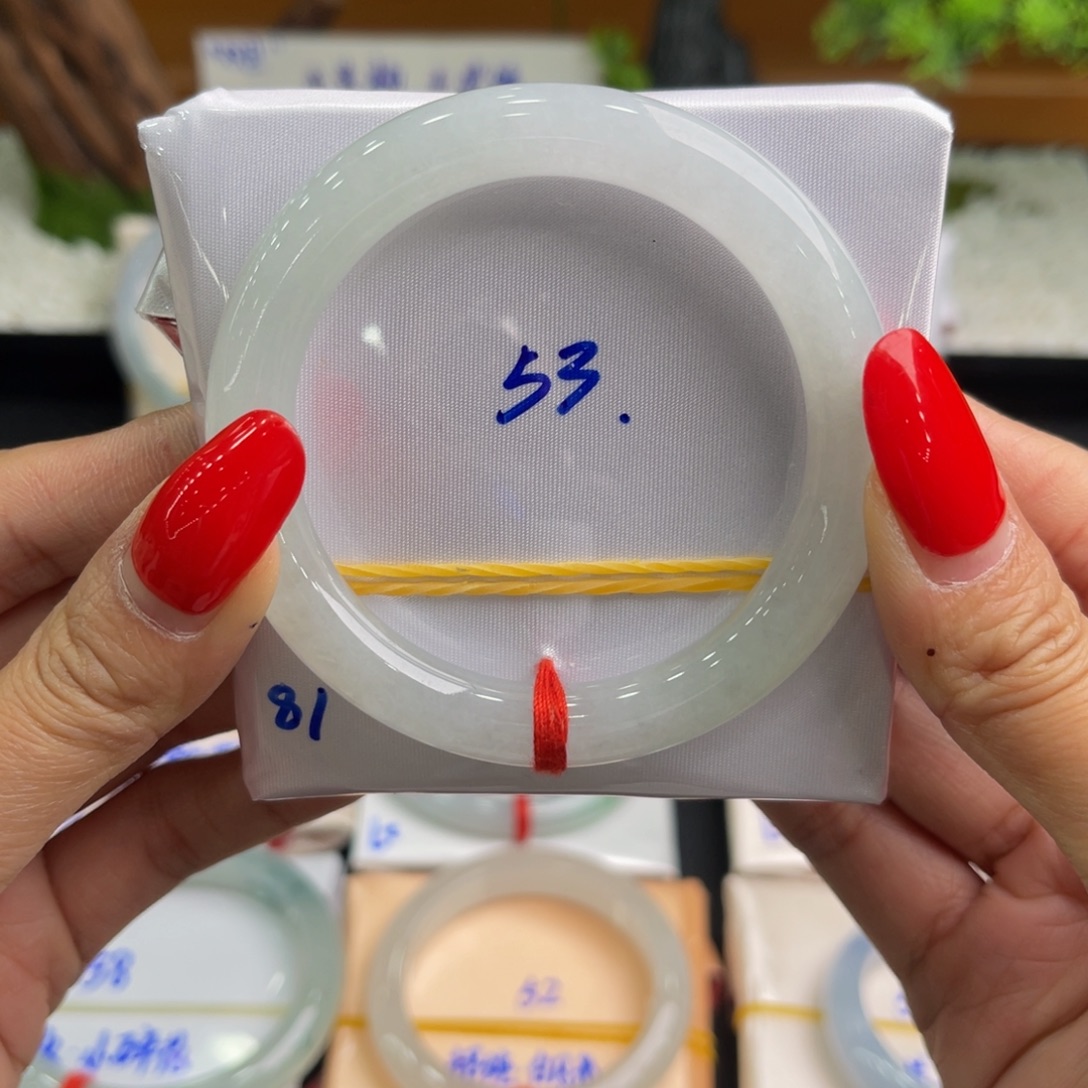 翡翠未镶嵌手镯缅甸