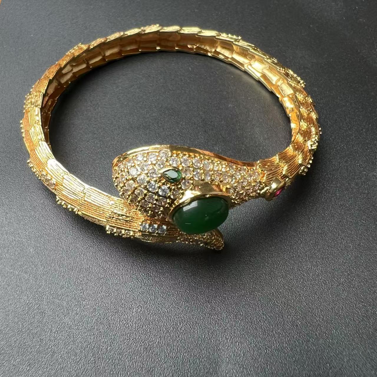 J0049 欧美蛇形精品手镯