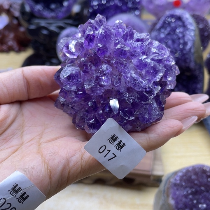 未镶嵌水晶大型摆件（非配饰）