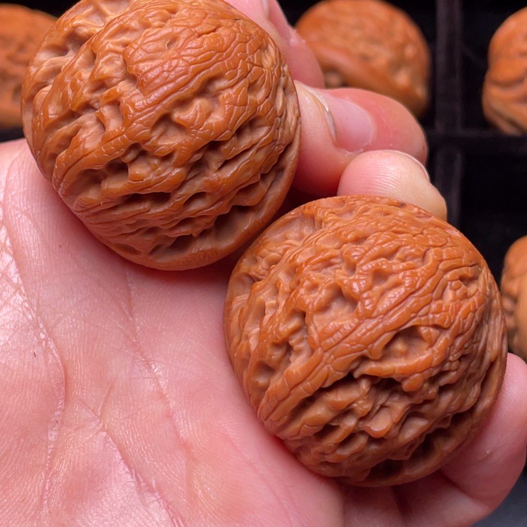 文玩核桃把件秦岭山脉核桃