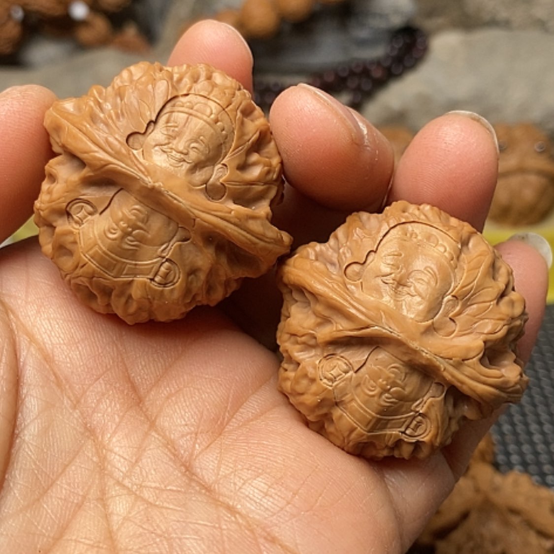 【闪购商品】把件文玩核桃雕刻宫灯