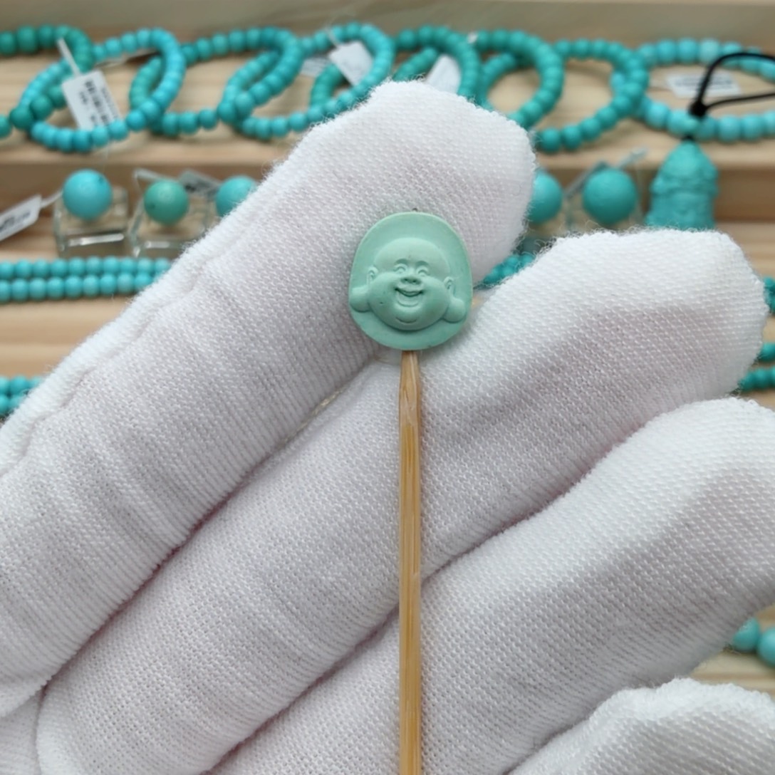 绿松石未镶嵌珠宝奇石