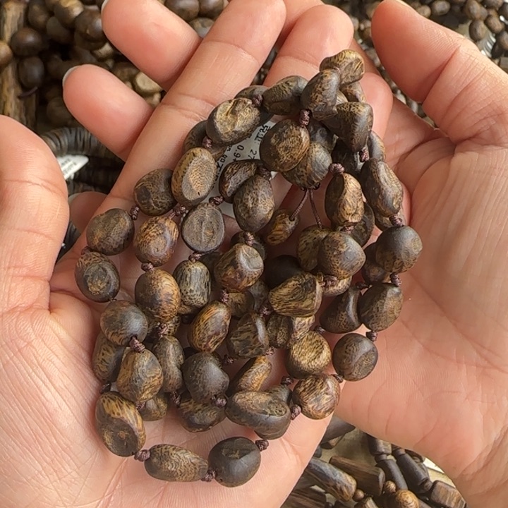 沉香手串乌身多样性发货一条卡9-27克