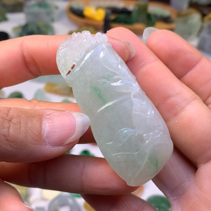 定制翡翠未镶嵌翡翠