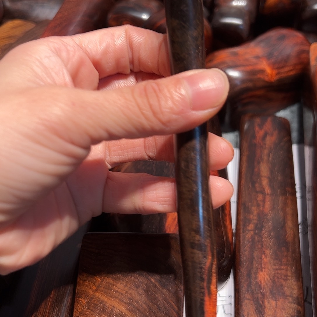 交趾黄檀（大红酸枝）刘*星