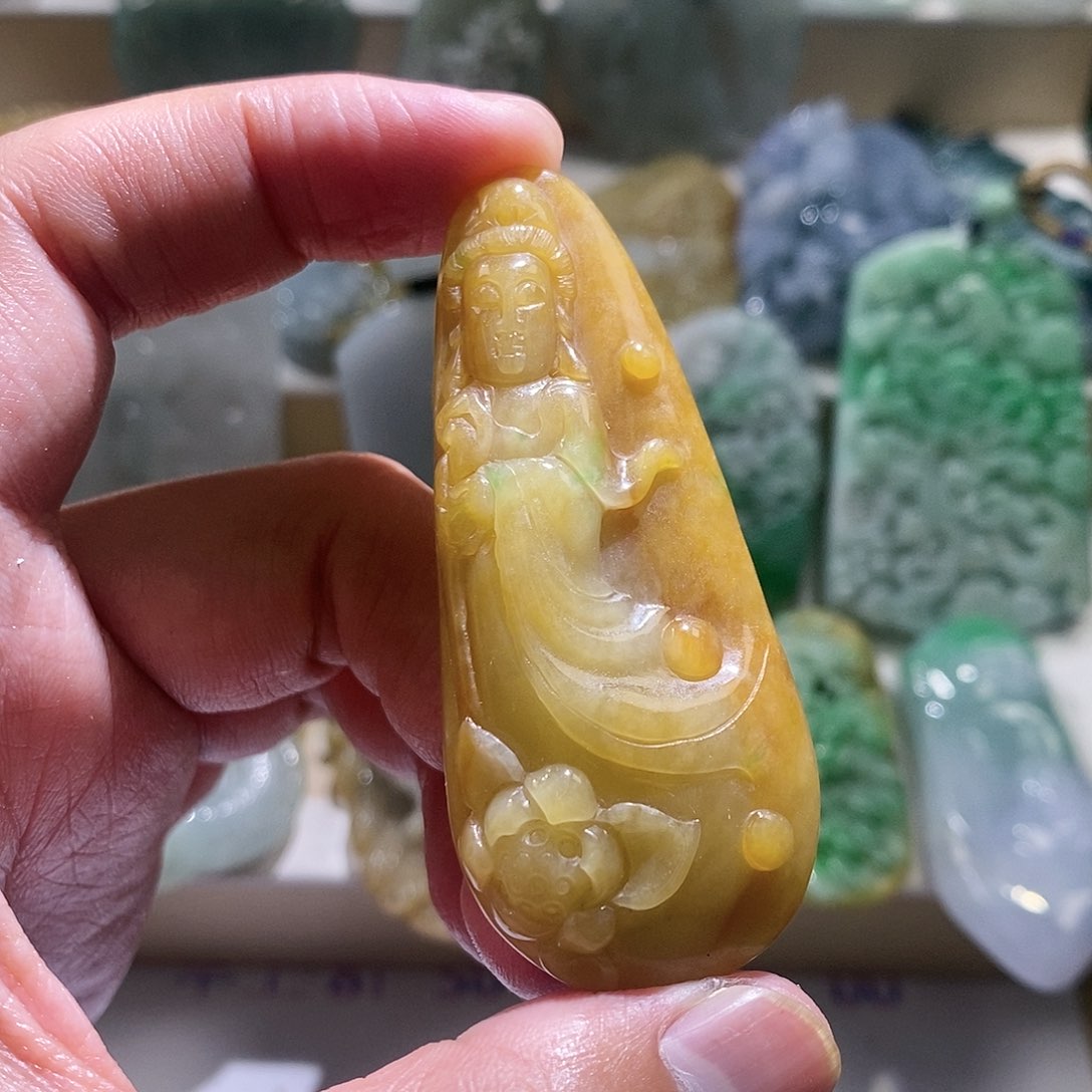 【闪购商品】翡翠颈饰未镶嵌观音