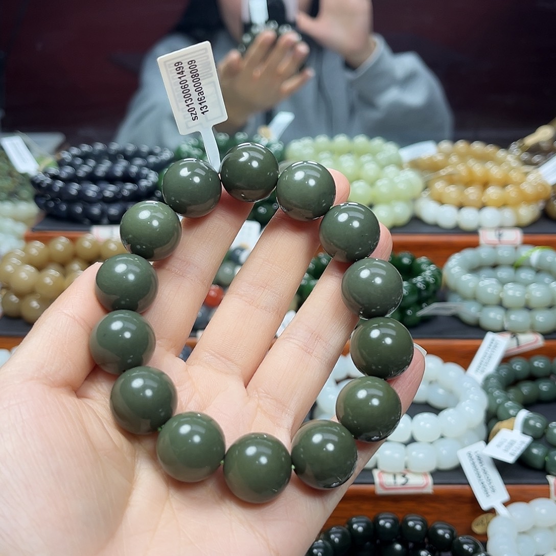 和田玉未镶嵌手链