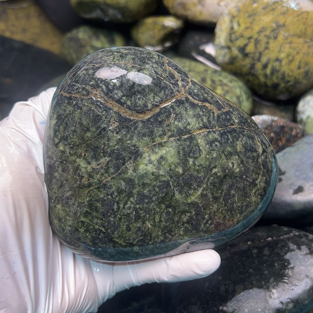 未镶嵌蛇纹石玉西藏藏玉药王石@