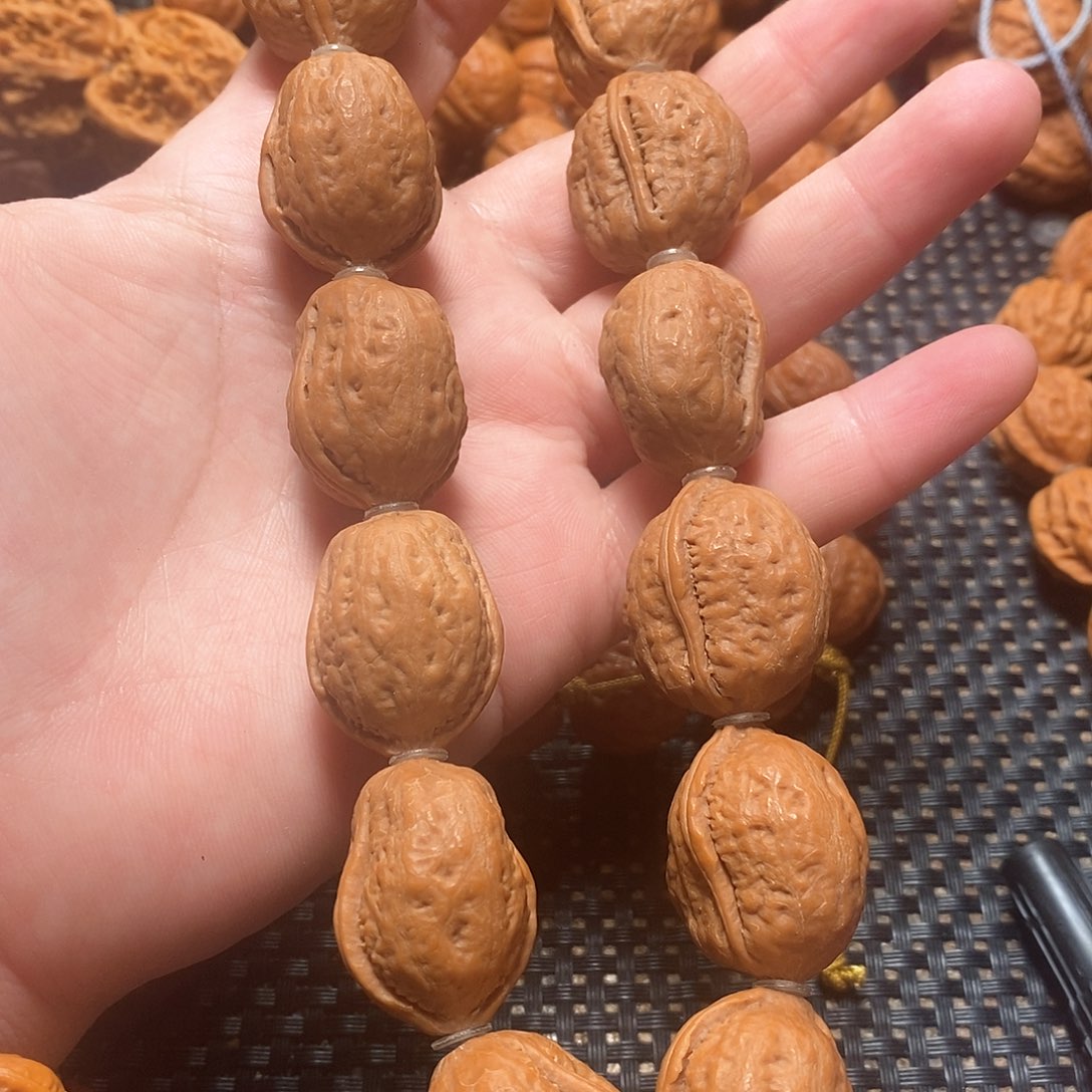 文玩核桃手串绣花鞋手持