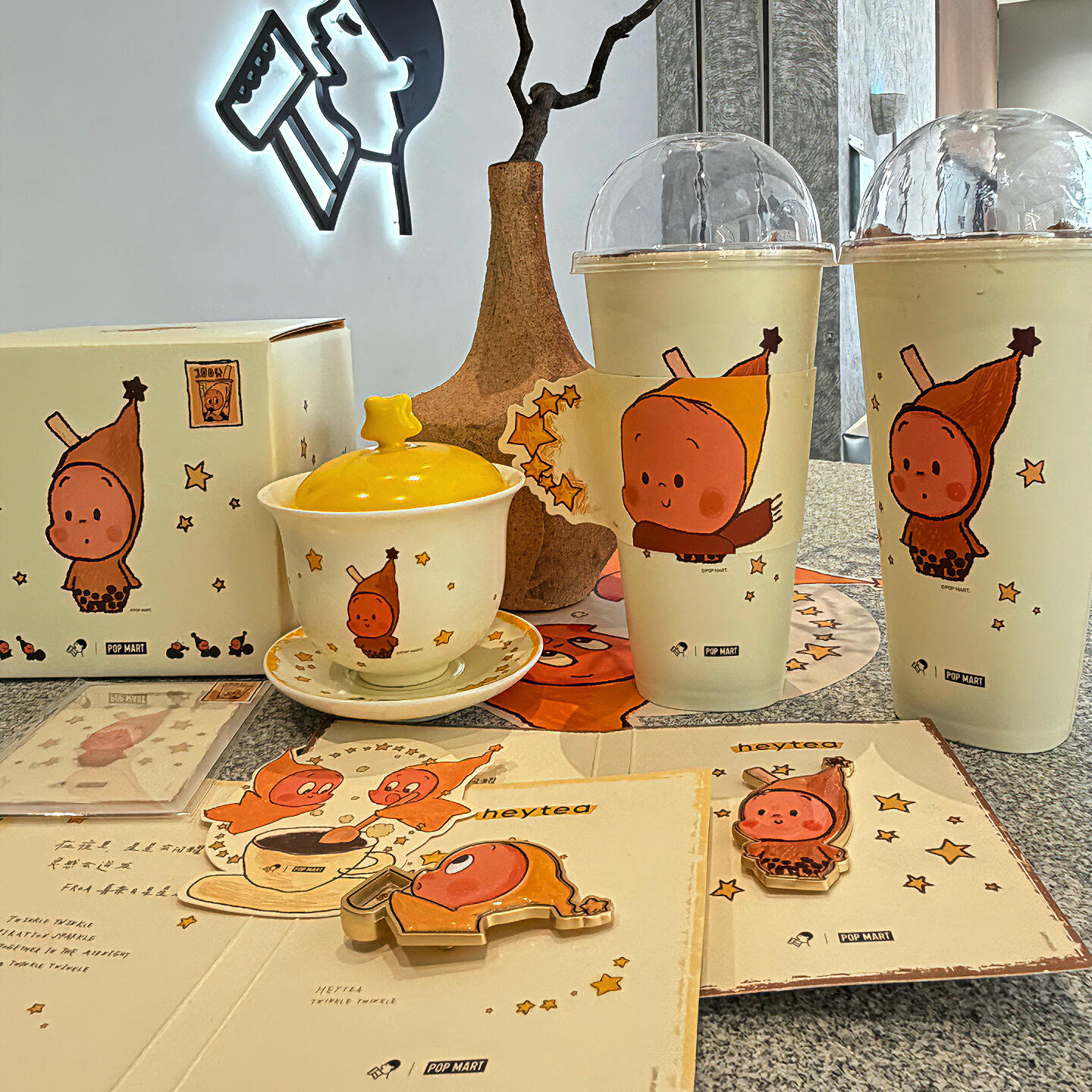 正品代购喜茶星星人联名周边茶碗徽章亚克力立牌钥匙扣挂件