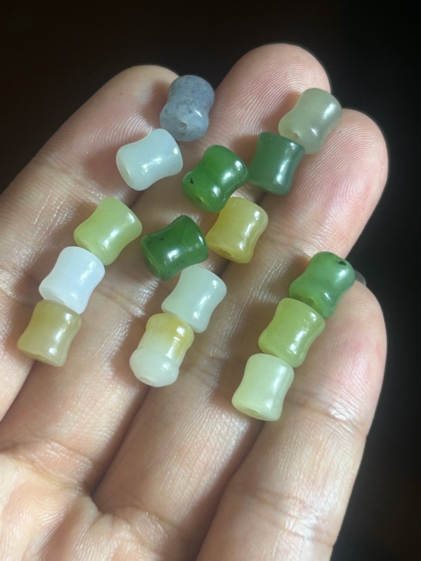 天然和田玉小蛮腰配件