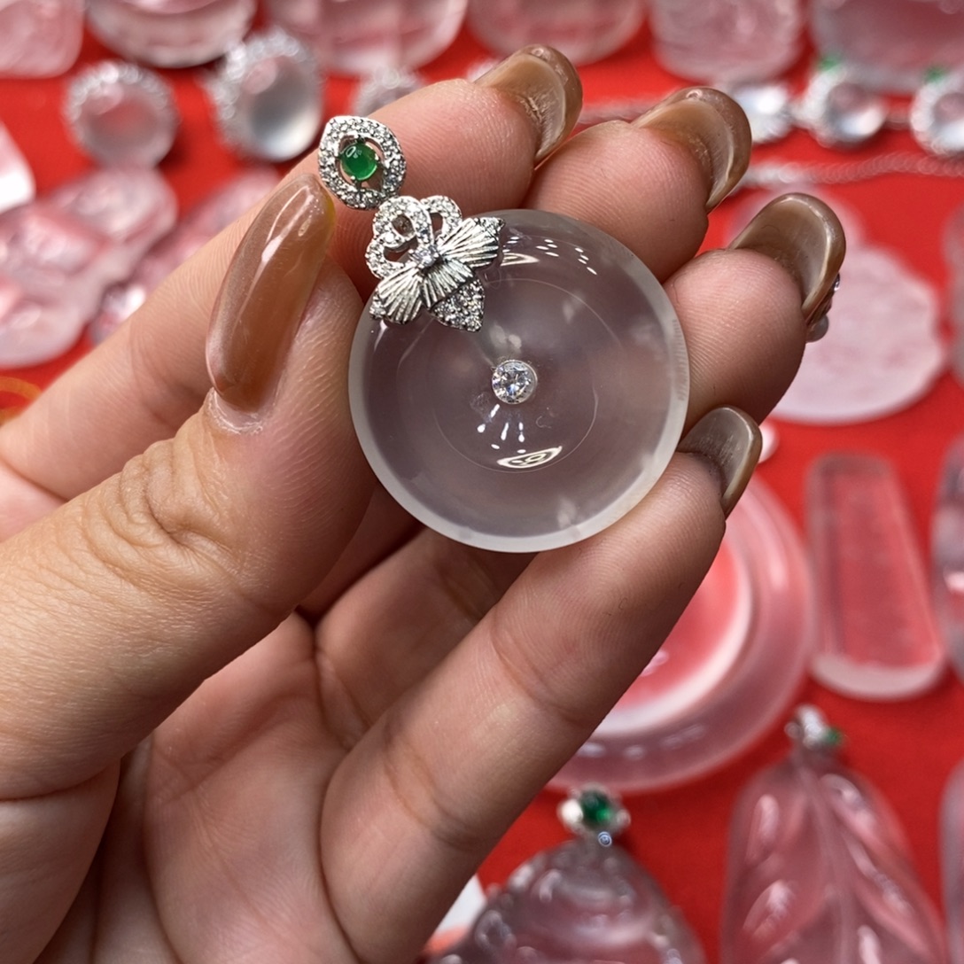 一***钱石英质玉银S925镶嵌吊坠