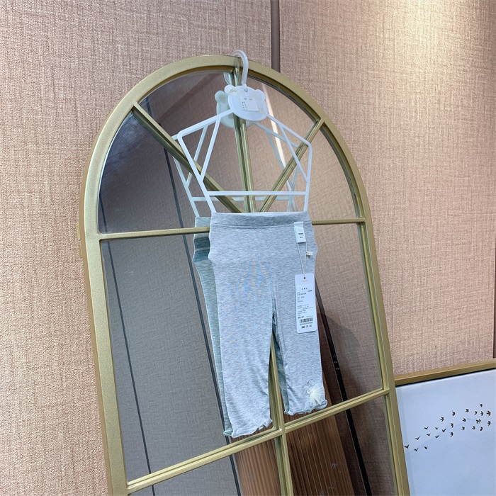 AE320    宝宝灰色打底休闲短裤  夏款