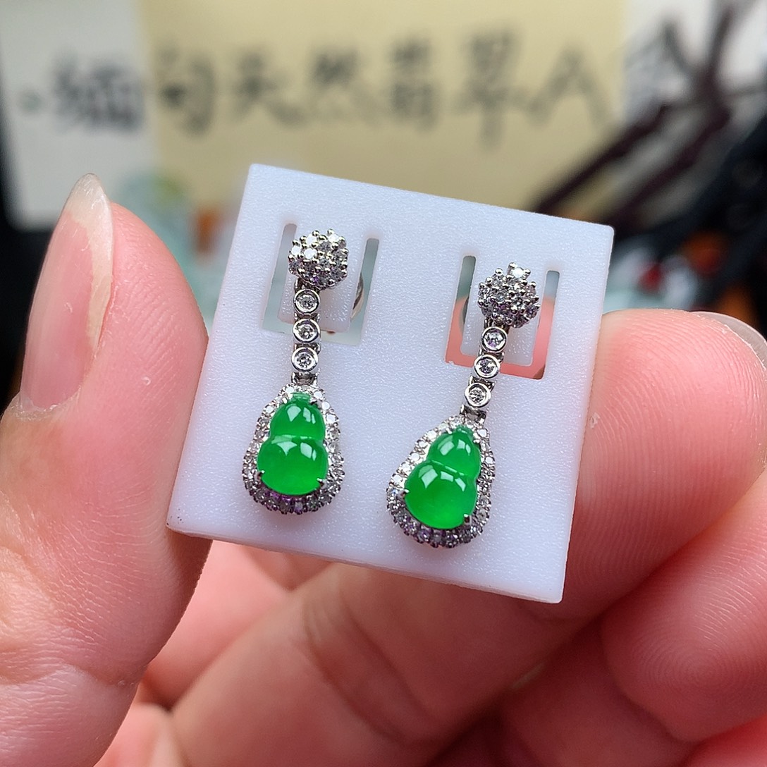 翡翠裸石缅甸天然A货翡翠阳绿葫芦