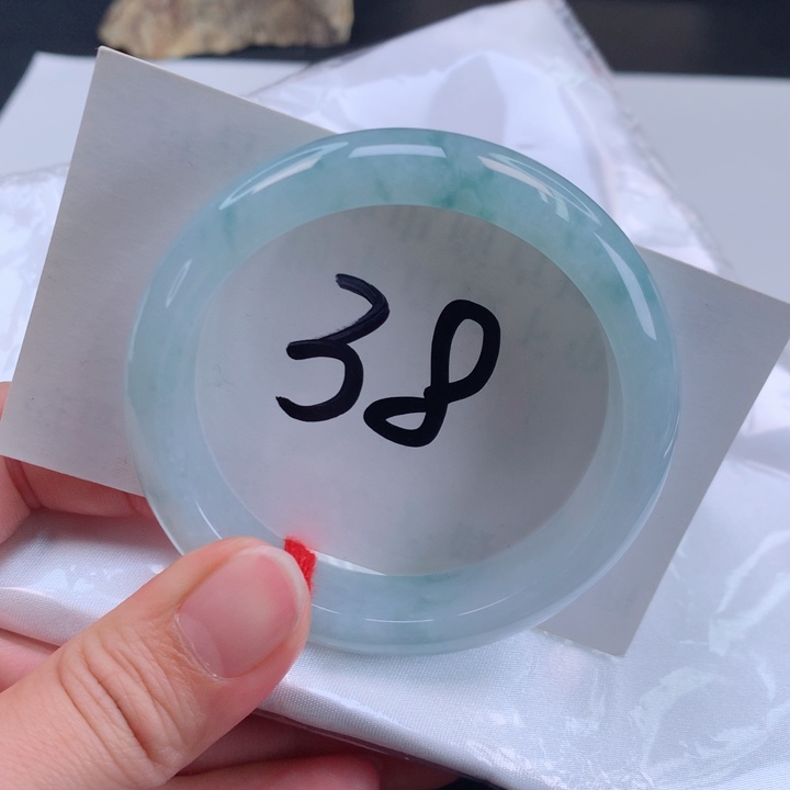 翡翠手镯未镶嵌正