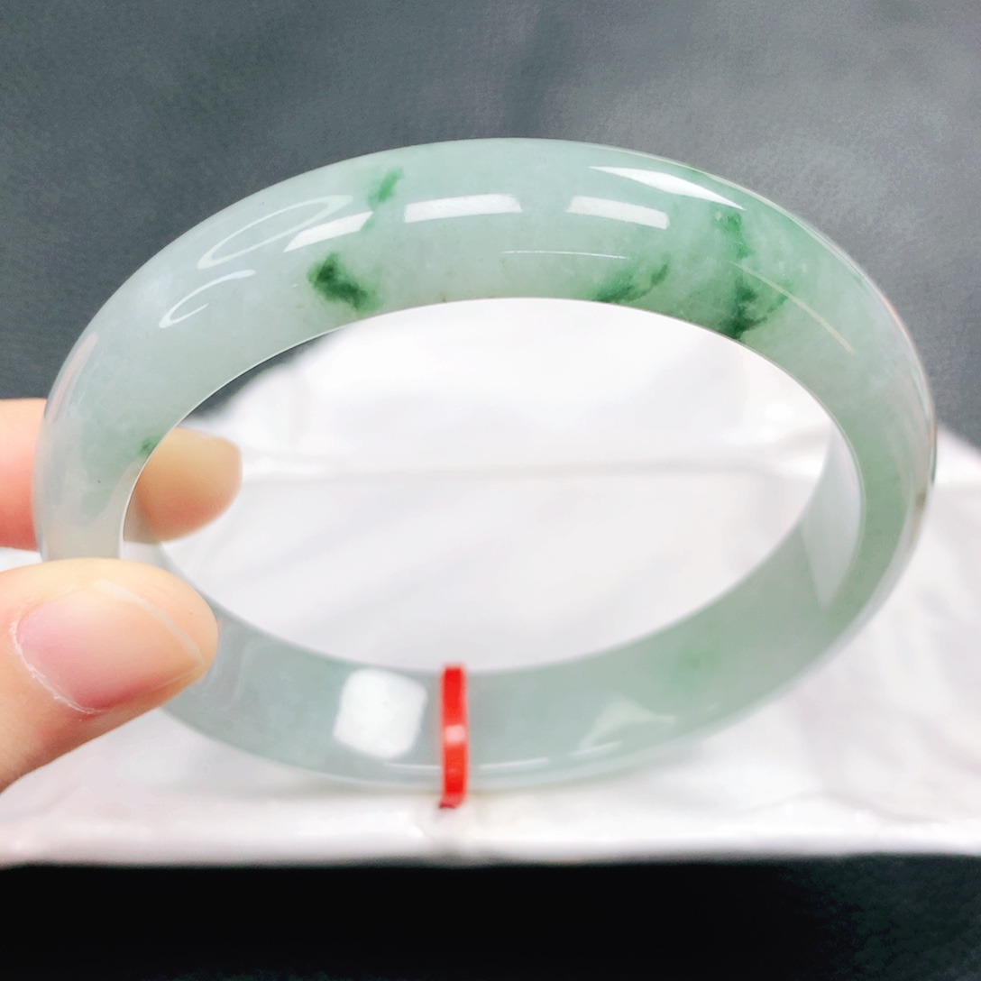 翡翠未镶嵌手镯60圈口