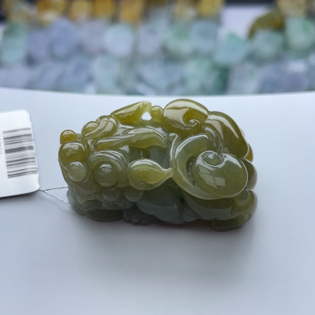 翡翠颈饰未镶嵌貔貅