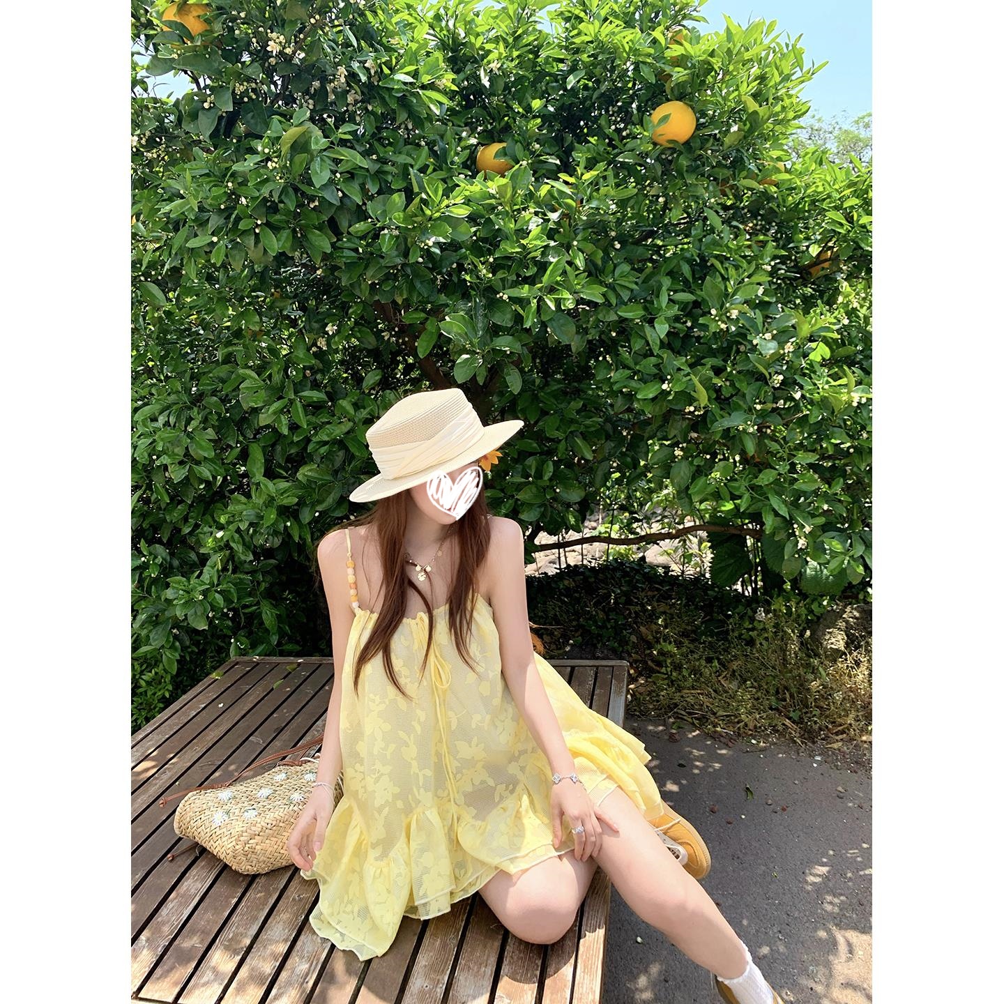 法式设计感小众吊带连衣裙夏季度假风慵懒宽松短款A字蓬蓬裙子女