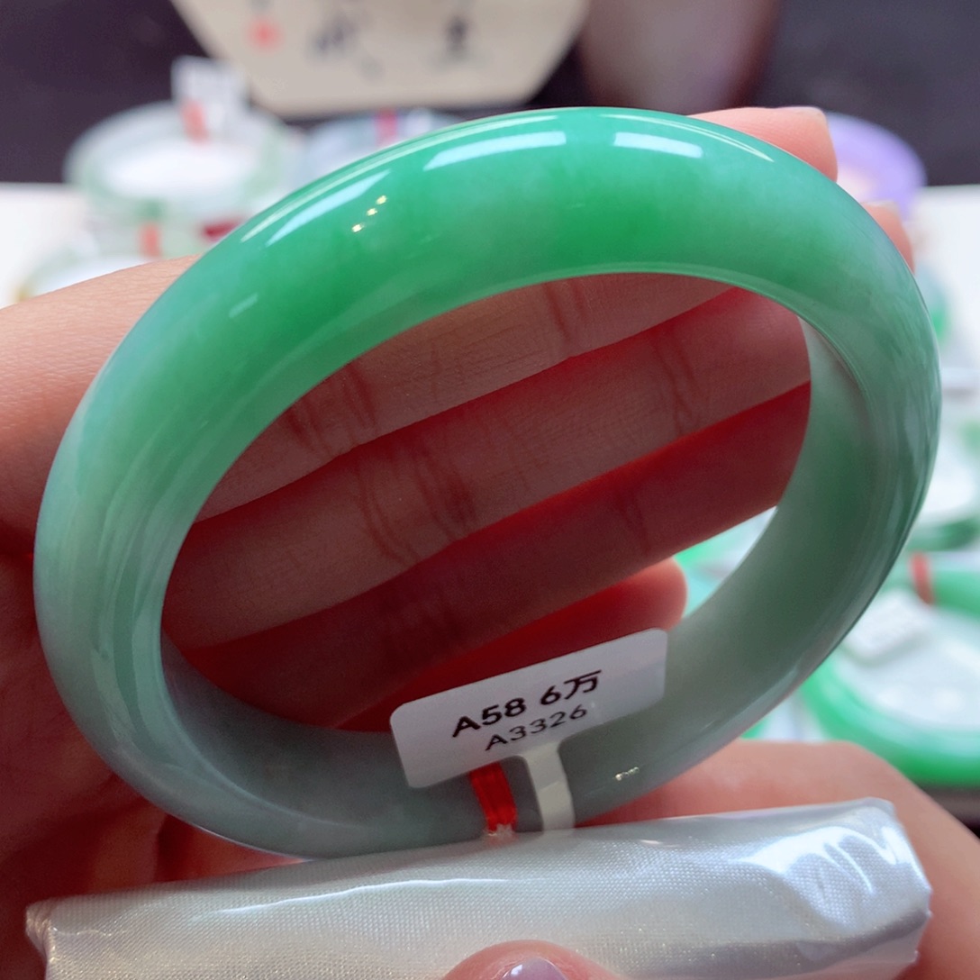 翡翠手镯未镶嵌11正圈77