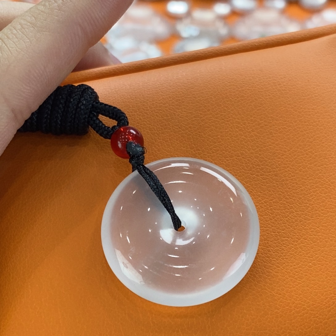 石英质玉吊坠(不含链)未镶嵌