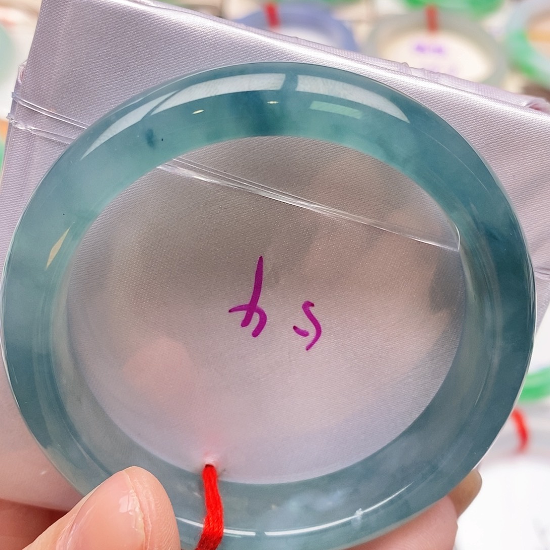 翡翠未镶嵌手镯54