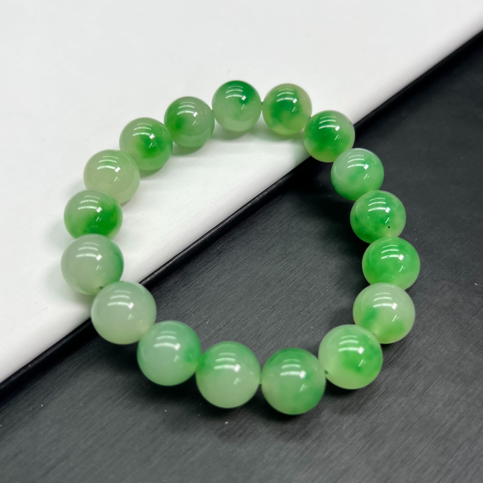 A324【精品】绿飘单圈12mm手串百搭 