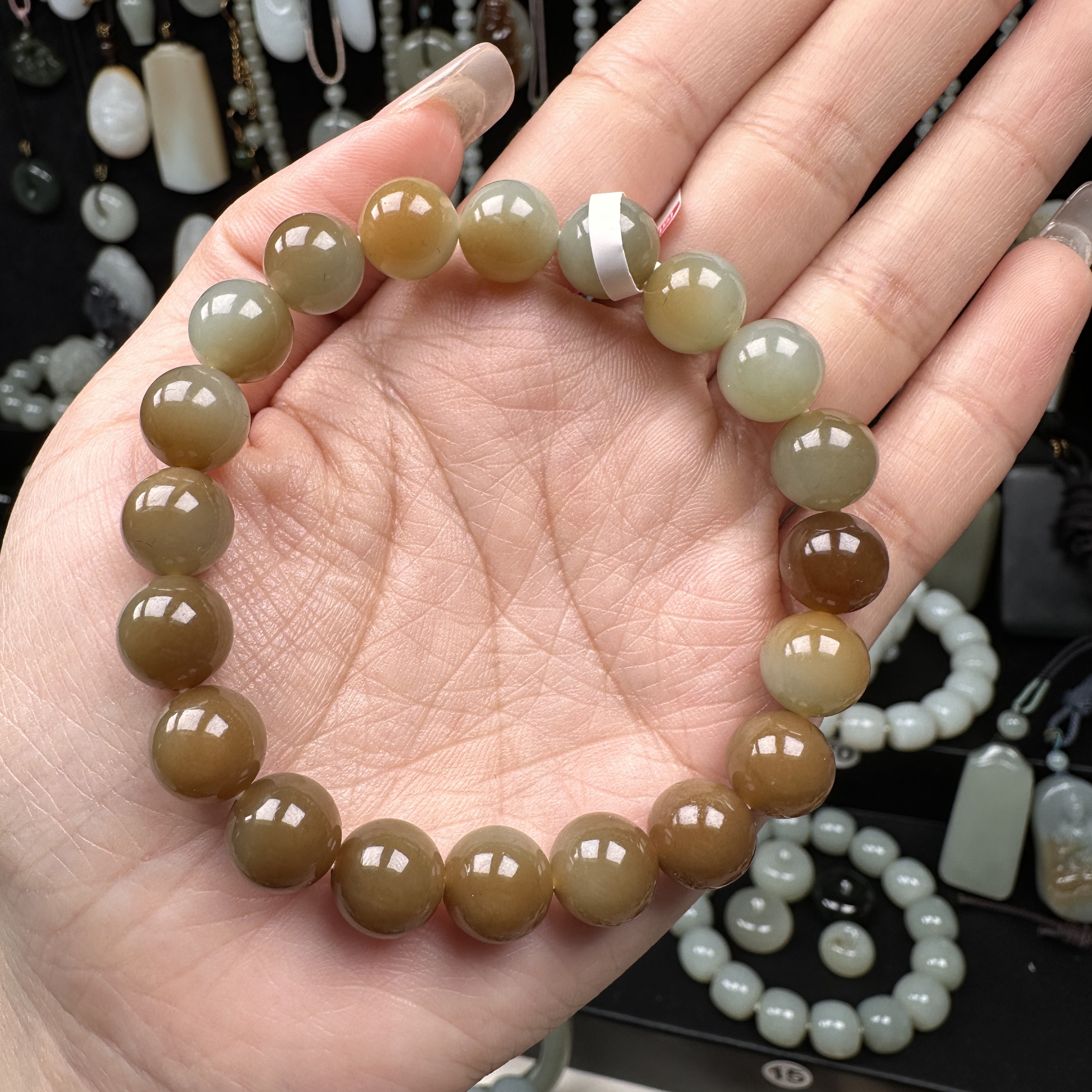 天然和田玉新疆且末金山糖白卡10