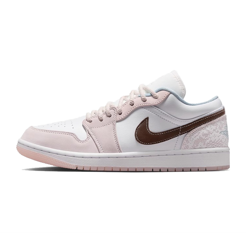 NIKE耐克女子运动球鞋WMNS AIR JORDAN 1 LOW CN篮球鞋IB8859-101