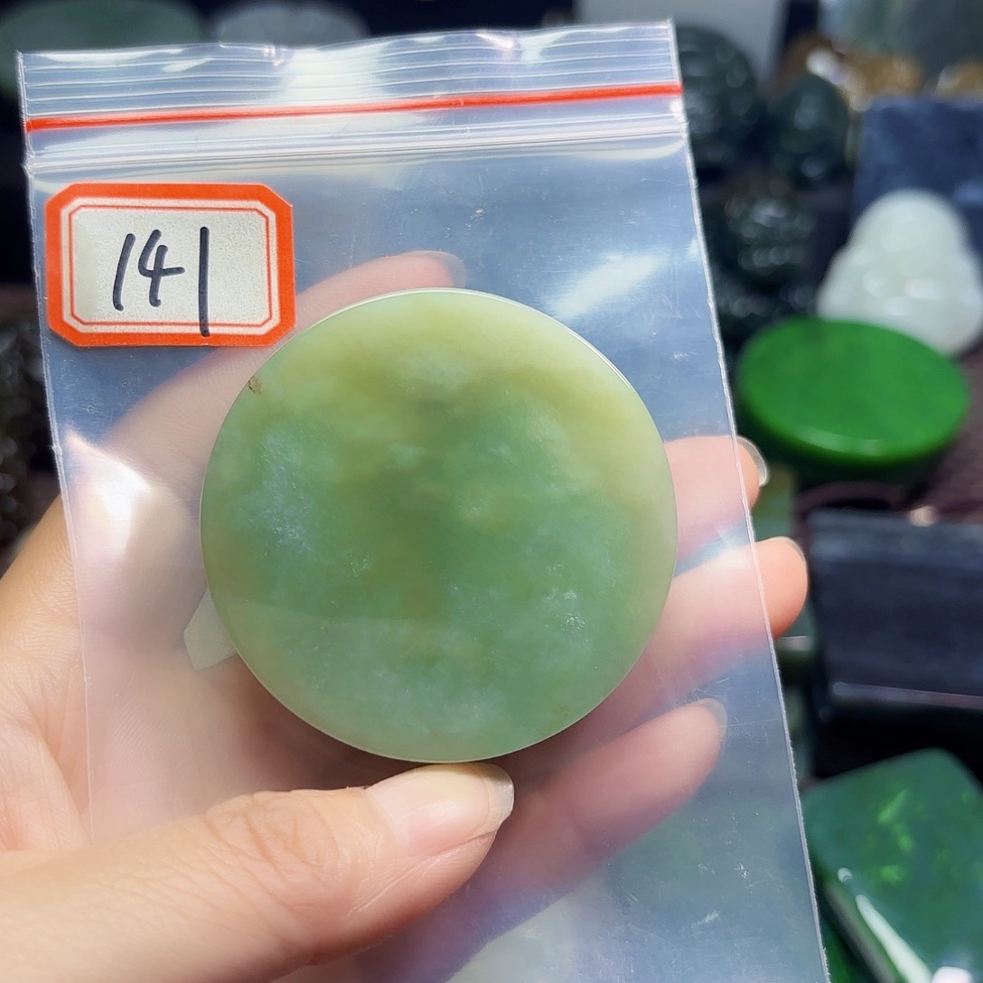 和田玉未镶嵌珠宝半成品