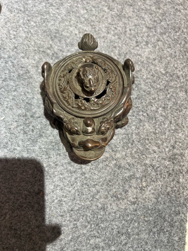 熏香炉。   000001