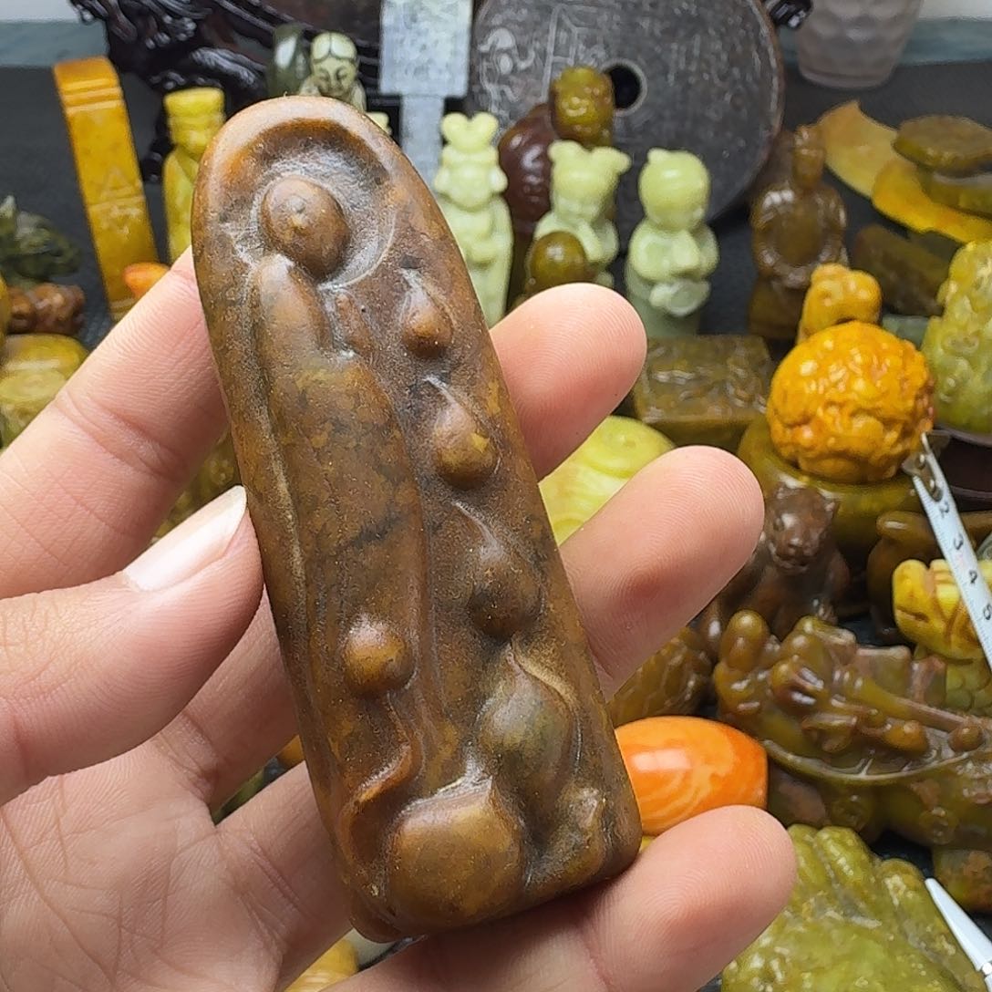 白玉菩提吊坠。。。