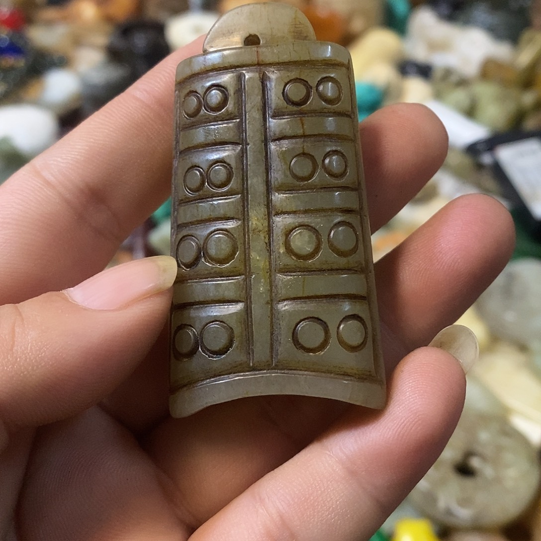 和田玉（糖玉）未镶嵌挂件