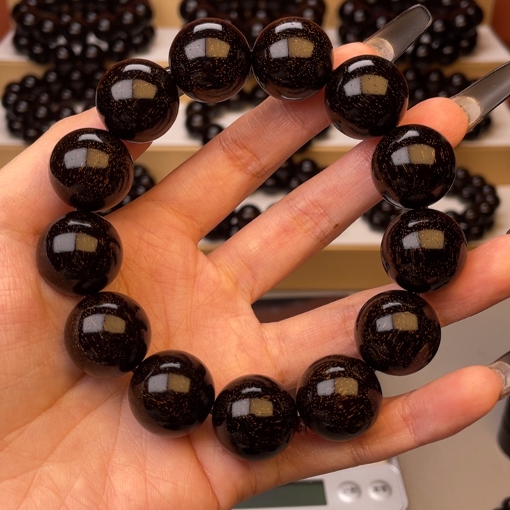 檀香紫檀（小叶紫檀）九**尊