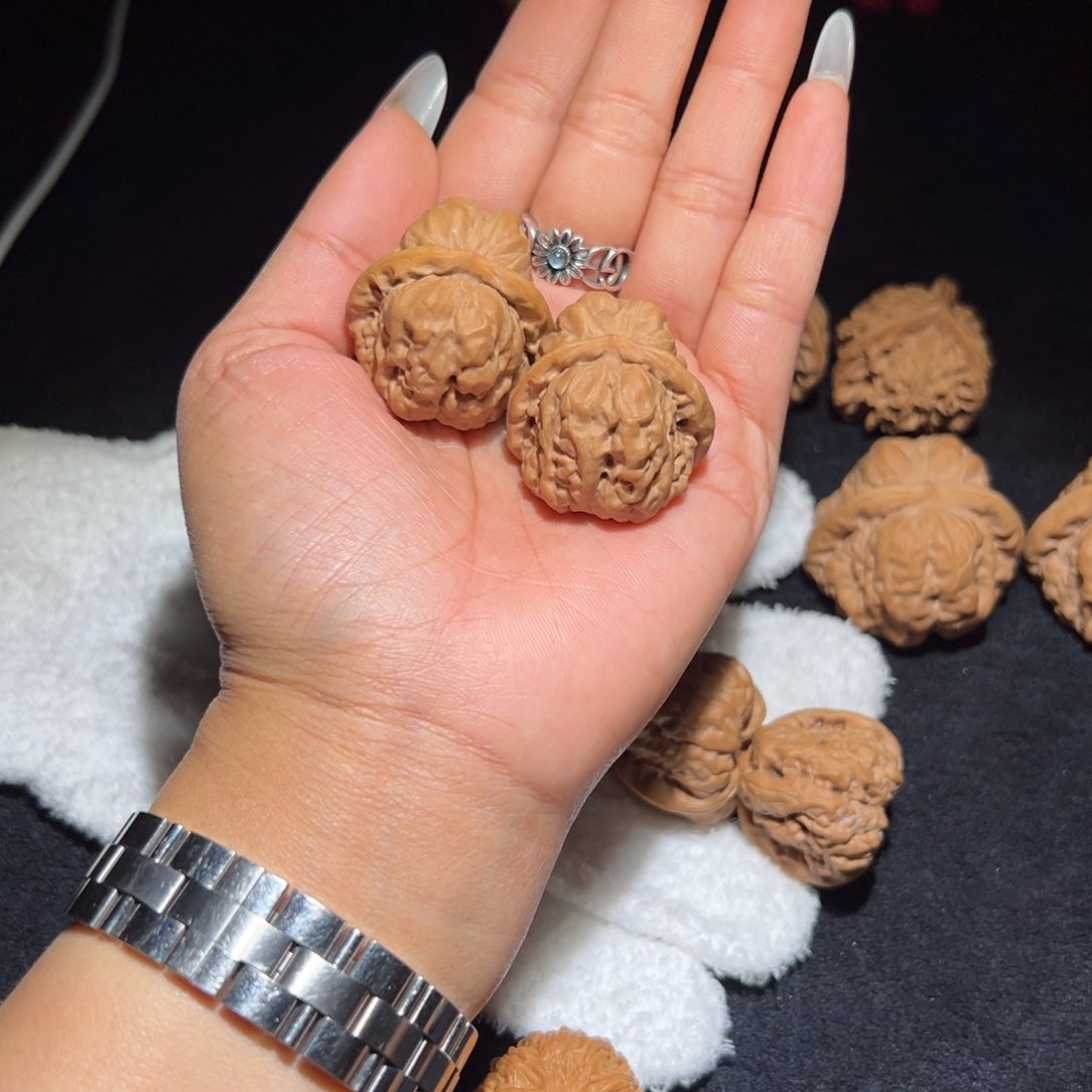 文玩核桃吊坠石子蛙