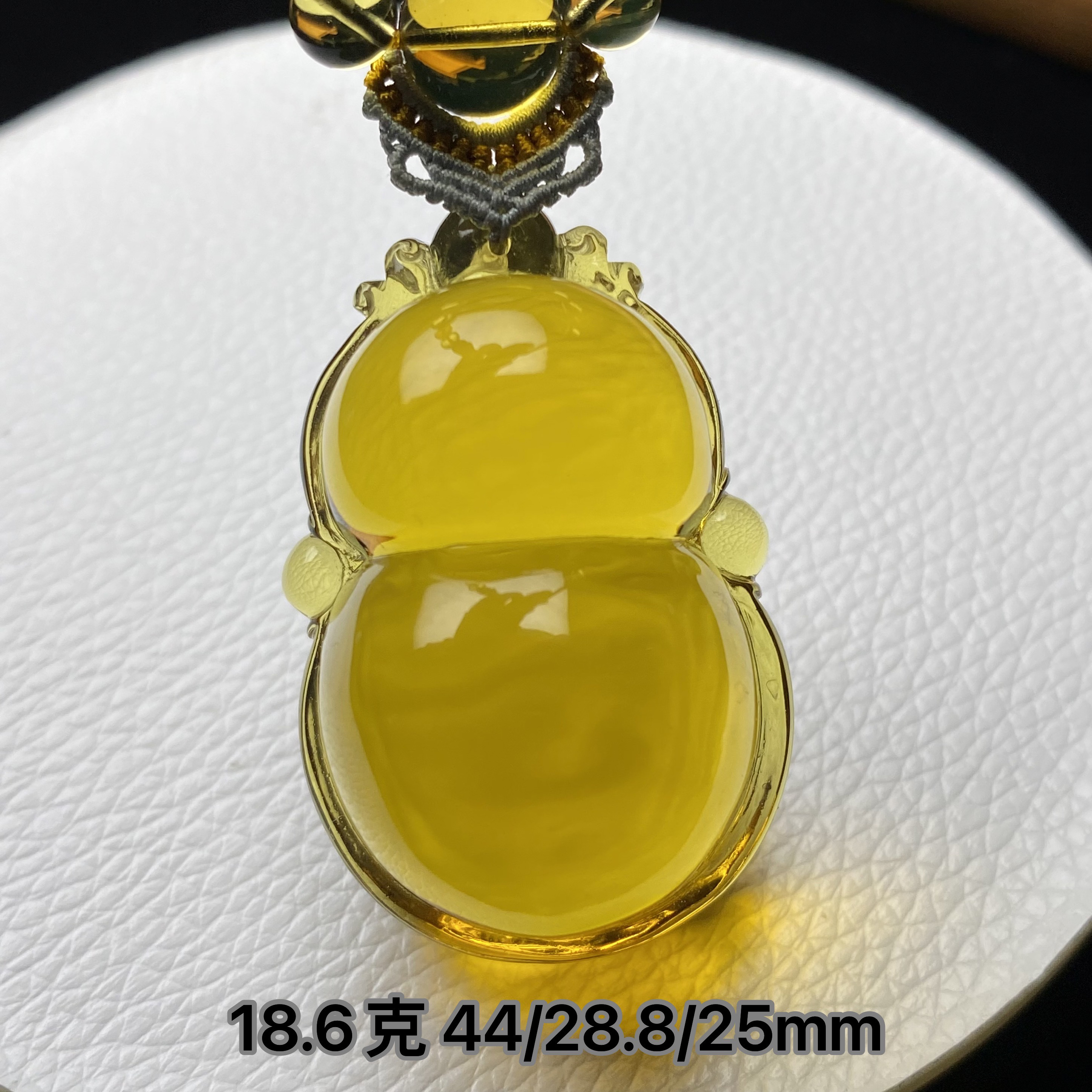 【小伊琥珀】18.6克柳青净水玻璃种「福禄双全」