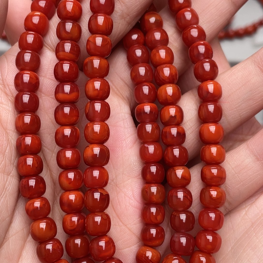 南红玛瑙吊坠未镶嵌