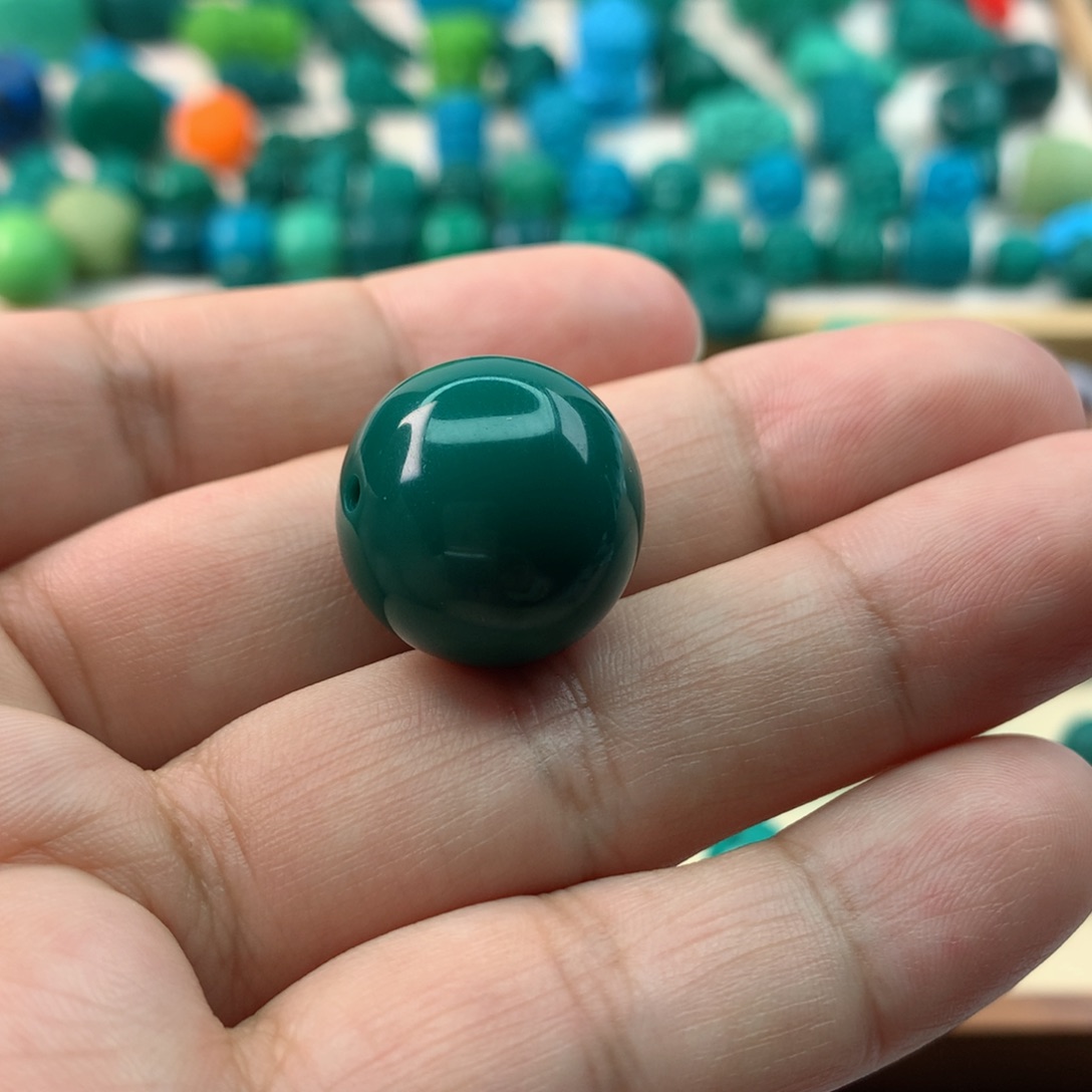 琉璃颈饰精工光面圆珠18