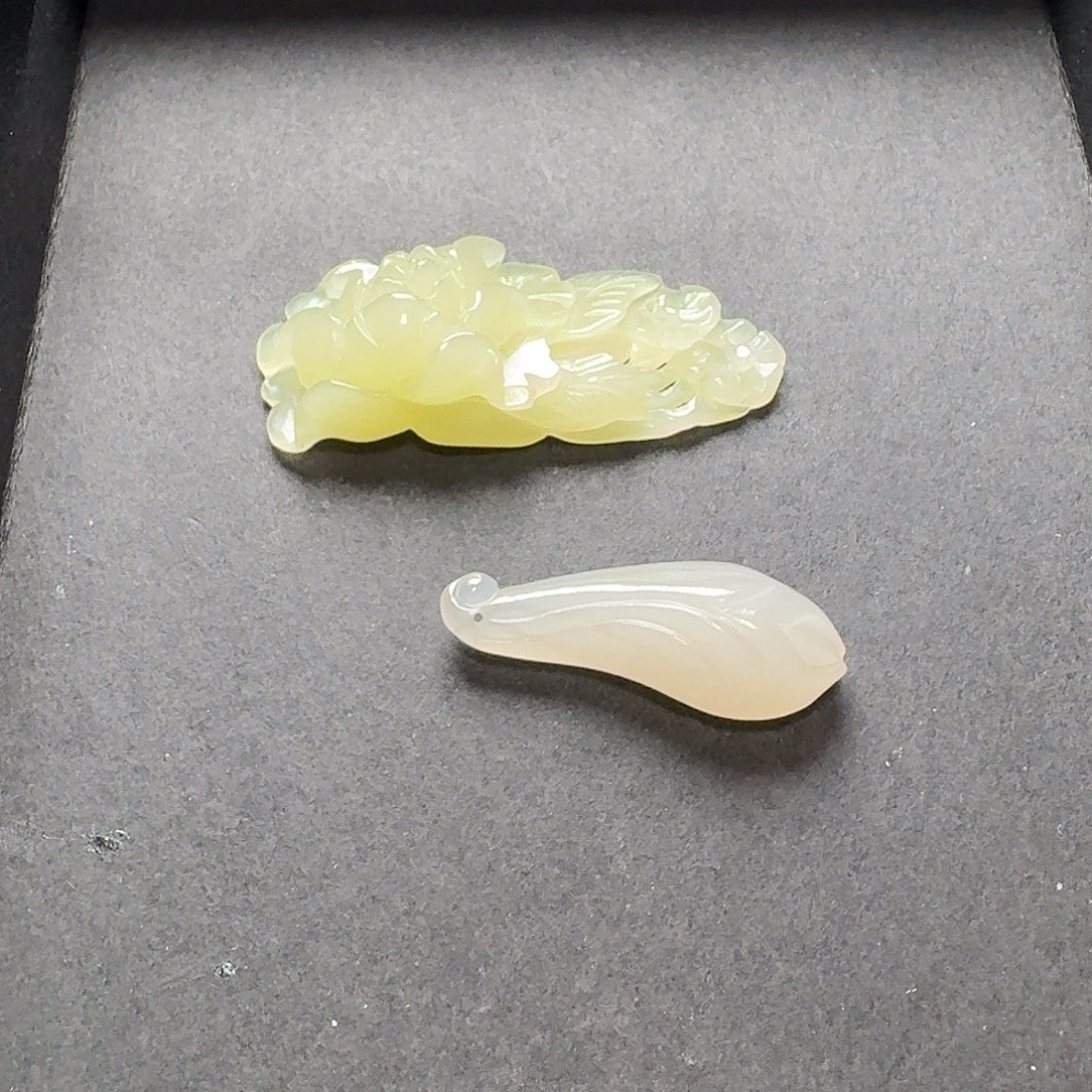 露***圆亚克力非金属黄花➕粉花吊坠