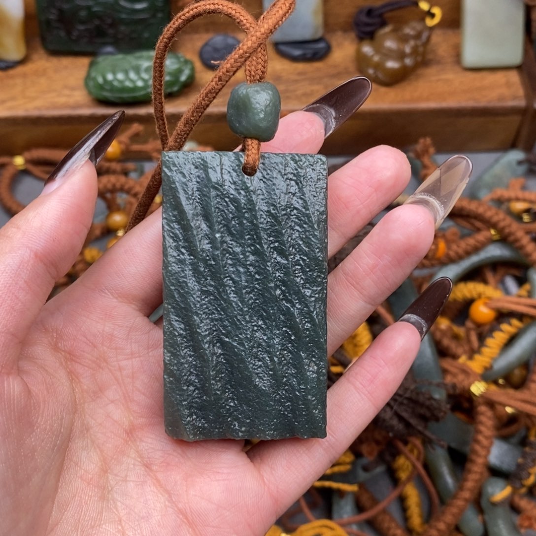 和田玉颈饰未镶嵌易****s