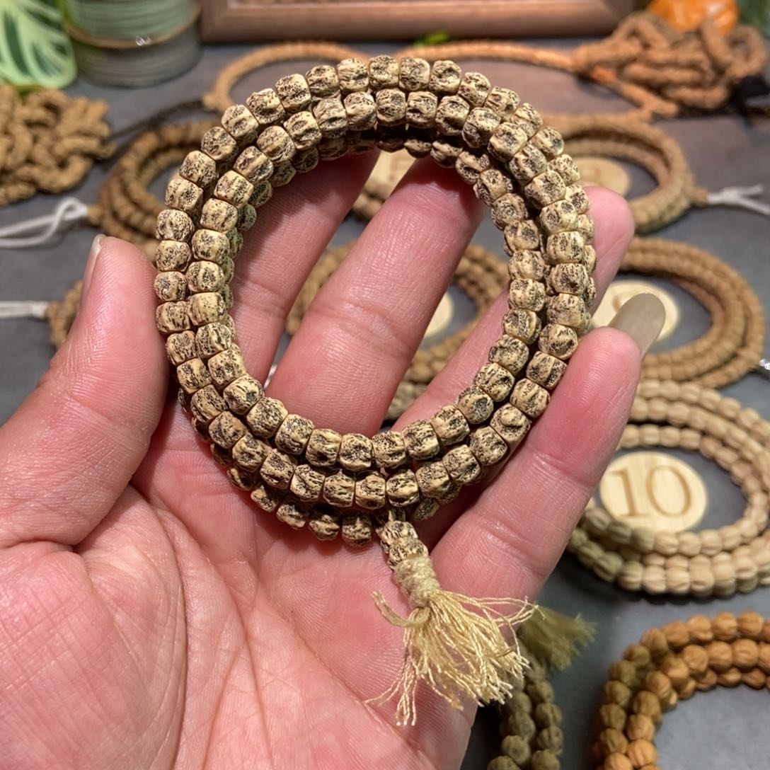 柏香籽/百香籽吊坠咏*