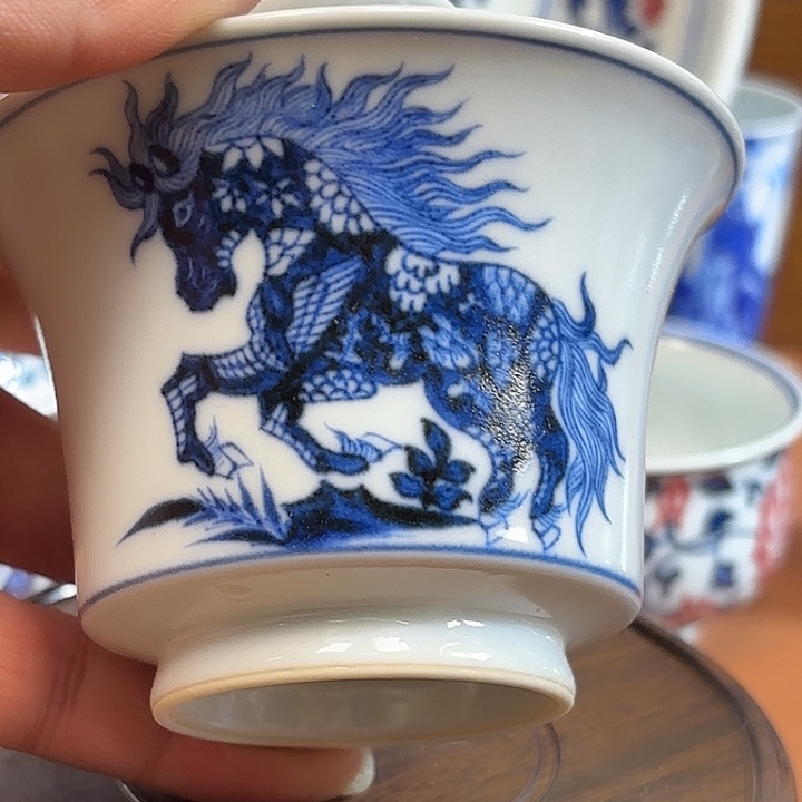 元青花手绘马盖碗