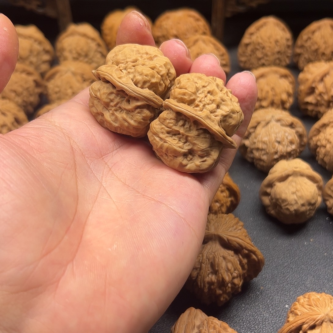 暴***r桃核吊坠文玩核桃