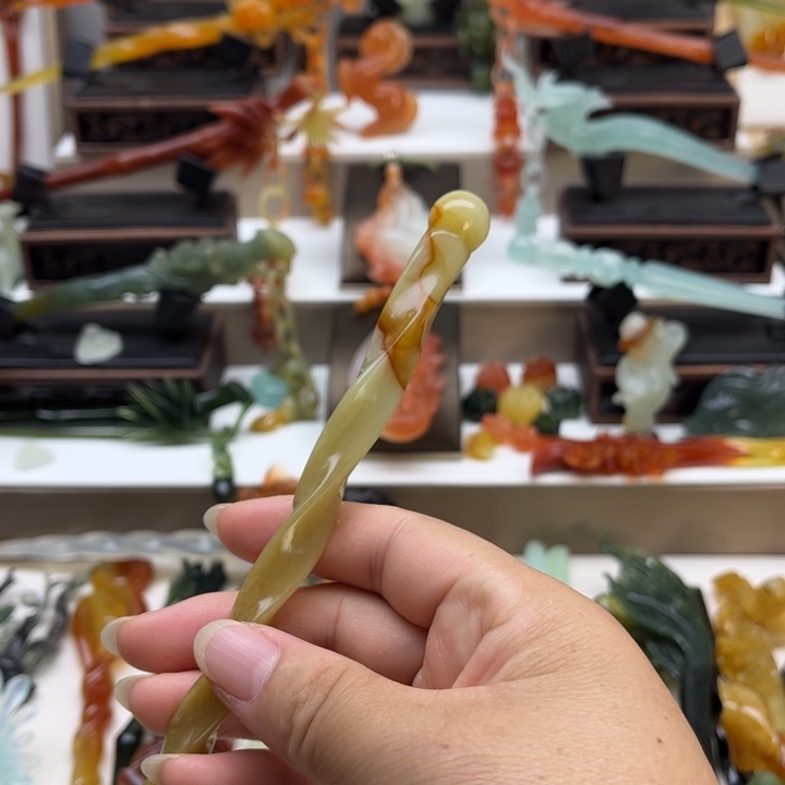 蛇纹石玉未镶嵌岫玉发簪