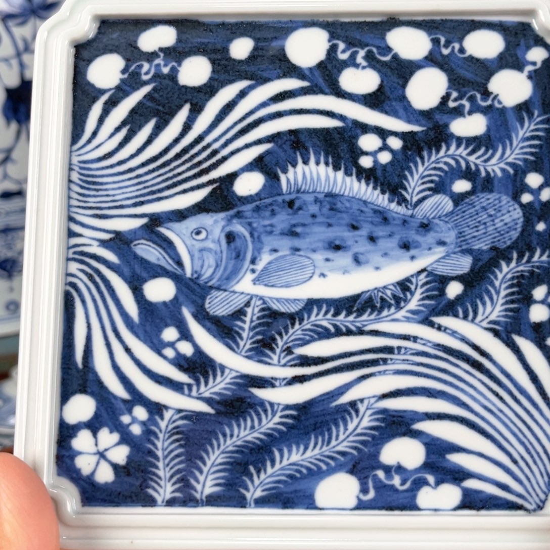 毛***8青花蓝底白花鱼藻